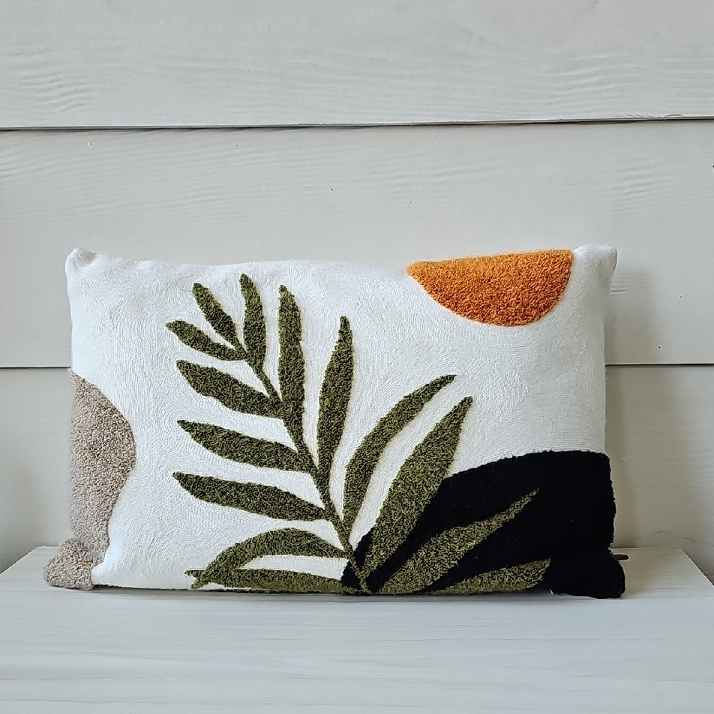 Botanical Tufted Accent Pillow in White, Olive & Black